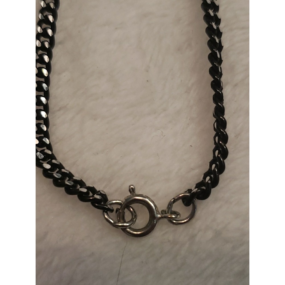 Sarah Coventry Romanesque gunmetal gray black cross pendant necklace 24" chain - Picture 4 of 5